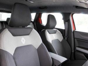 Renault Duster 1.2T hybrid Zen 4WD - Image 9