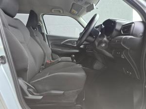 Suzuki Swift 1.2 GL - Image 6