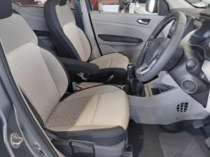 Renault Triber 1.0 Iconic manual - Image 11