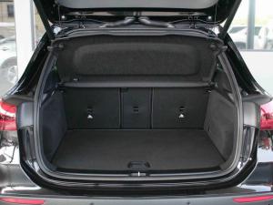 Mercedes-Benz GLA GLA200d Progressive - Image 22