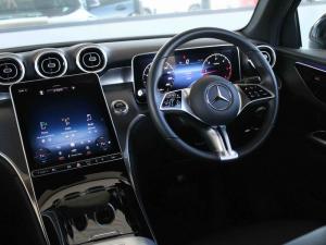 Mercedes-Benz GLC GLC300d 4Matic Avantgarde - Image 12