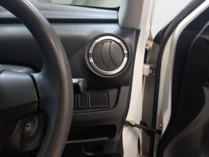 Suzuki S-Presso 1.0 S-Edition manual - Image 22