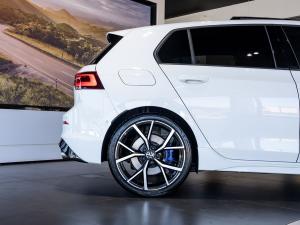Volkswagen Golf R - Image 14