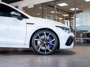 Volkswagen Golf R - Image 15