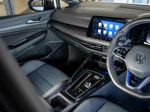 Volkswagen Golf R - Image 19