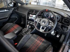 Volkswagen Golf GTI TCR - Image 14