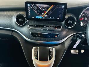 Mercedes-Benz V-Class V300d Exclusive - Image 16