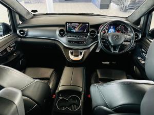 Mercedes-Benz V-Class V300d Exclusive - Image 3