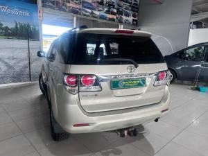 Toyota Fortuner 2.5D-4D auto - Image 2