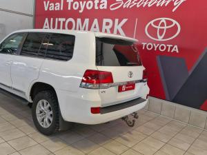 Toyota Land Cruiser 200 4.5D-4D V8 VX - Image 26