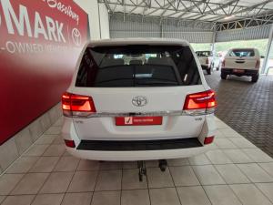 Toyota Land Cruiser 200 4.5D-4D V8 VX - Image 5