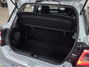 Suzuki Swift 1.2 GLX auto - Image 20