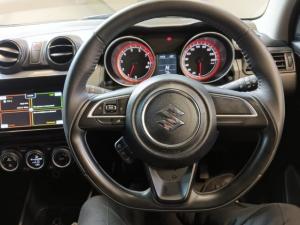 Suzuki Swift 1.2 GLX auto - Image 18