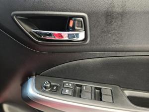 Suzuki Swift 1.2 GLX auto - Image 24