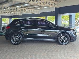 Mercedes-Benz GLA GLA200d Progressive - Image 12