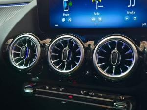 Mercedes-Benz GLA GLA200d Progressive - Image 26