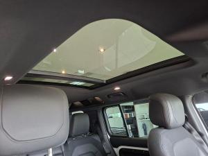 Land Rover Defender 110 D300 X-Dynamic HSE - Image 12