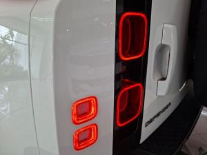 Land Rover Defender 110 D300 X-Dynamic HSE - Image 16