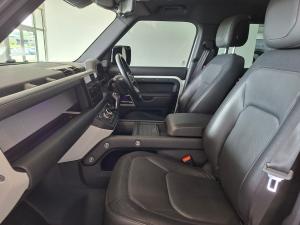Land Rover Defender 110 D300 X-Dynamic HSE - Image 22