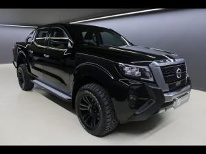 Nissan Navara 2.5DDTi double cab LE 4x4 manual - Image 1