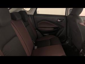 Toyota Starlet Cross 1.5 XR manual - Image 12