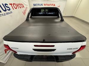 Toyota Hilux 2.4GD-6 double cab 4x4 Raider manual - Image 18