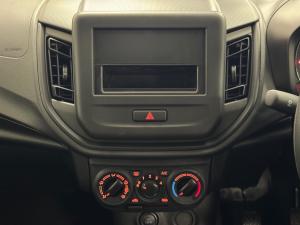 Toyota Vitz 1.0 - Image 12