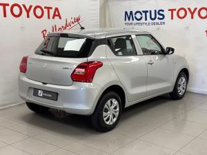 Suzuki Swift 1.2 GL manual - Image 2