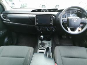 Toyota Hilux 2.4GD-6 double cab 4x4 Raider X auto - Image 6