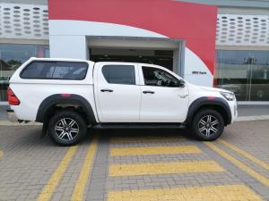Toyota Hilux 2.4GD-6 double cab 4x4 Raider X auto - Image 3