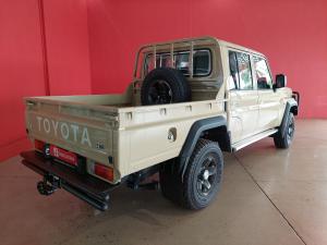 Toyota Land Cruiser 79 4.0 V6 double cab - Image 2
