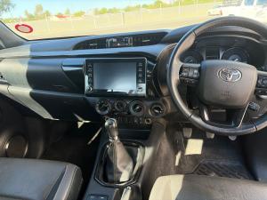 Toyota Hilux 2.8GD-6 Xtra cab 4x4 Legend manual - Image 6