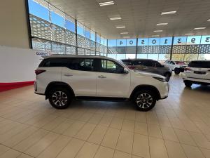 Toyota Fortuner 2.8GD-6 48V - Image 3