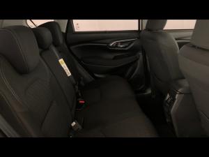 Toyota Urban Cruiser 1.5 XR manual - Image 12