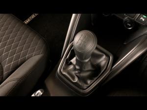 Toyota Urban Cruiser 1.5 XR manual - Image 15