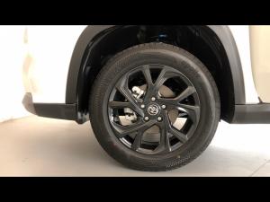 Toyota Urban Cruiser 1.5 XR manual - Image 18