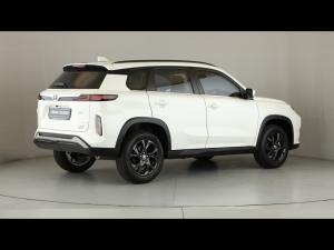 Toyota Urban Cruiser 1.5 XR manual - Image 2