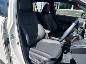 Toyota Corolla Cross 1.8 XR - Image 15