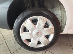 Nissan NP200 1.6 Safety PackS/C - Image 9