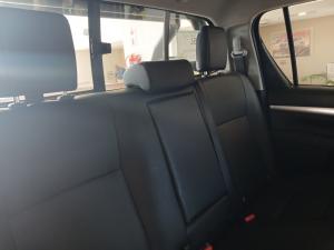 Toyota Hilux 2.8 GD-6 Raider 4X4 automaticD/C - Image 14