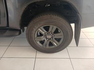 Toyota Hilux 2.8 GD-6 Raider 4X4 automaticD/C - Image 15