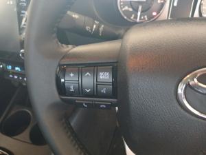 Toyota Hilux 2.8 GD-6 Raider 4X4 automaticD/C - Image 8