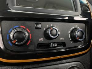 Renault Kwid 1.0 Climber 5-Door - Image 10