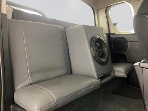 Toyota Hilux 2.4 GD-6 RB Raider automaticE/CAB - Image 12