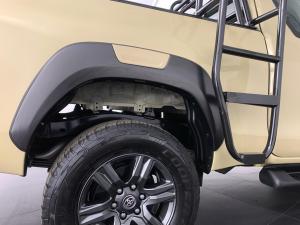 Toyota Hilux 2.4 GD-6 RB Raider automaticE/CAB - Image 13
