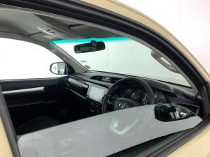 Toyota Hilux 2.4 GD-6 RB Raider automaticE/CAB - Image 18