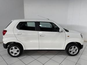 Suzuki S-Presso 1.0 GL manual - Image 6