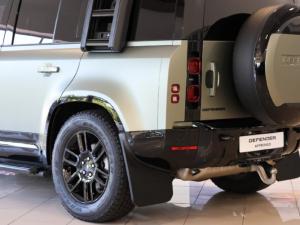 Land Rover Defender 110 D250 X-Dynamic SE - Image 25