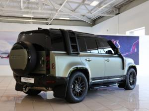 Land Rover Defender 110 D250 X-Dynamic SE - Image 6