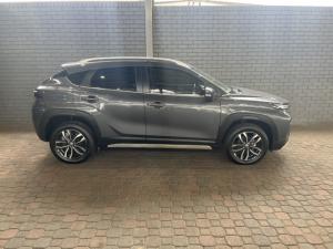 Toyota Starlet Cross 1.5 XR auto - Image 2